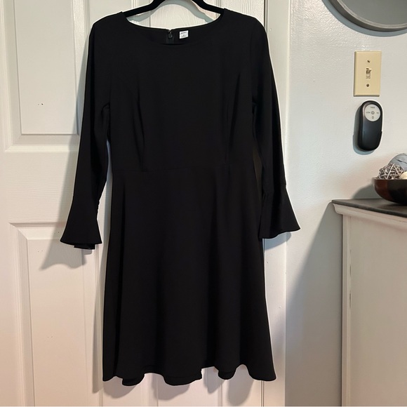 Old Navy Dresses & Skirts - Old Navy Black Long Sleeve Dress